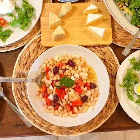 Bedroom Buddha External Bathroom