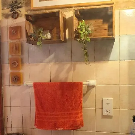 Bedroom Buddha External Bathroom Kerċem