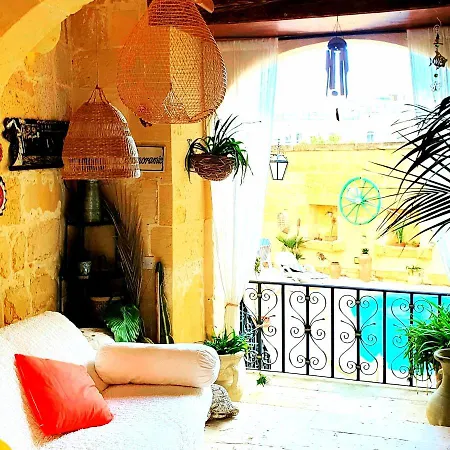 Bed & Breakfast Bedroom Buddha External Bathroom 3*