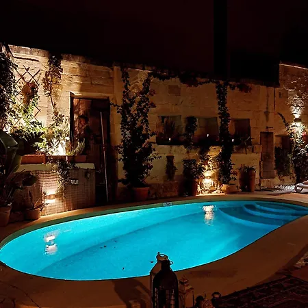 Bed & Breakfast Bedroom Buddha External Bathroom Kerċem