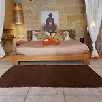 Bedroom Buddha External Bathroom Kercem