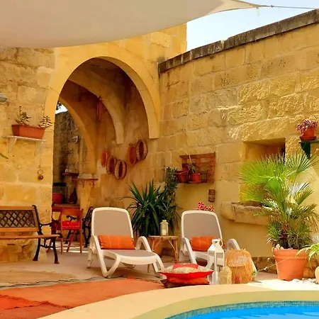 Bedroom Buddha External Bathroom 3* Kerċem